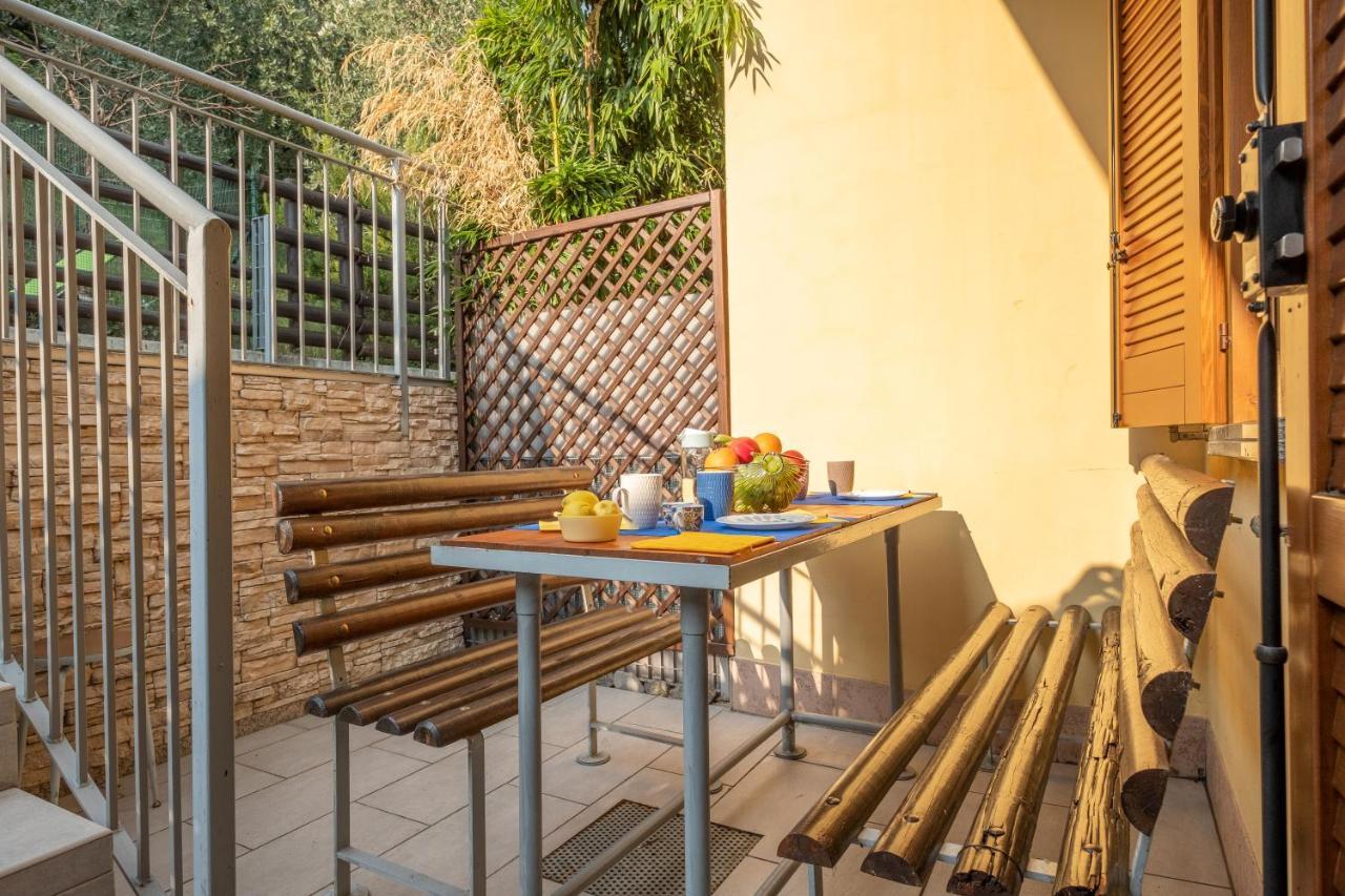 Happy Guest Apartments - Lake Panorama & Pool Riva di Solto Εξωτερικό φωτογραφία